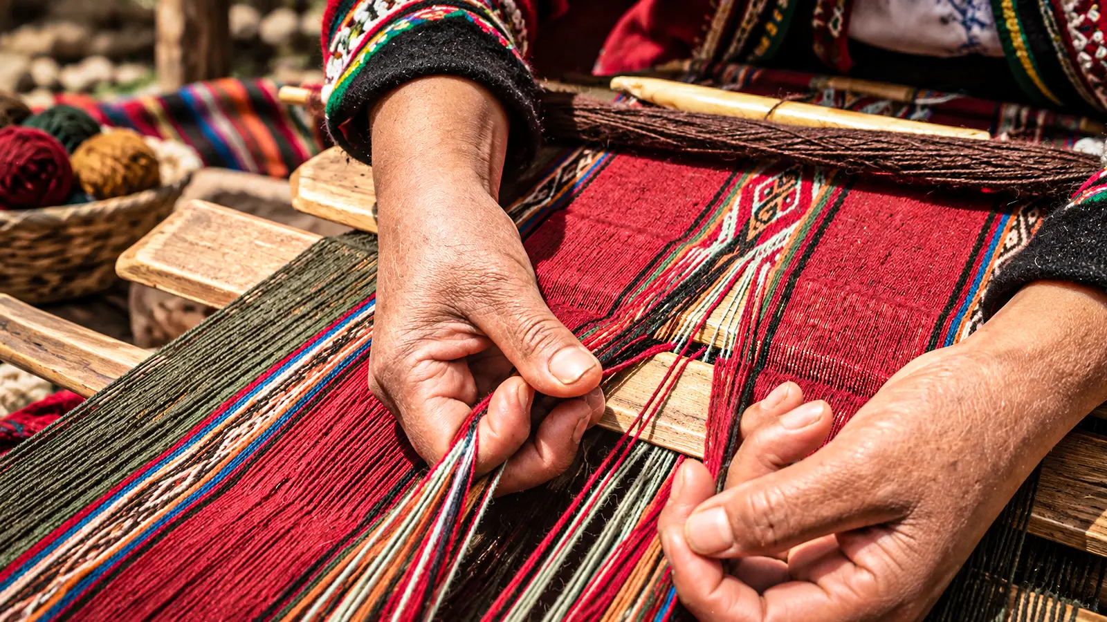 Chinchero: tejidos andinos y andenes incas, Valle Sagrado