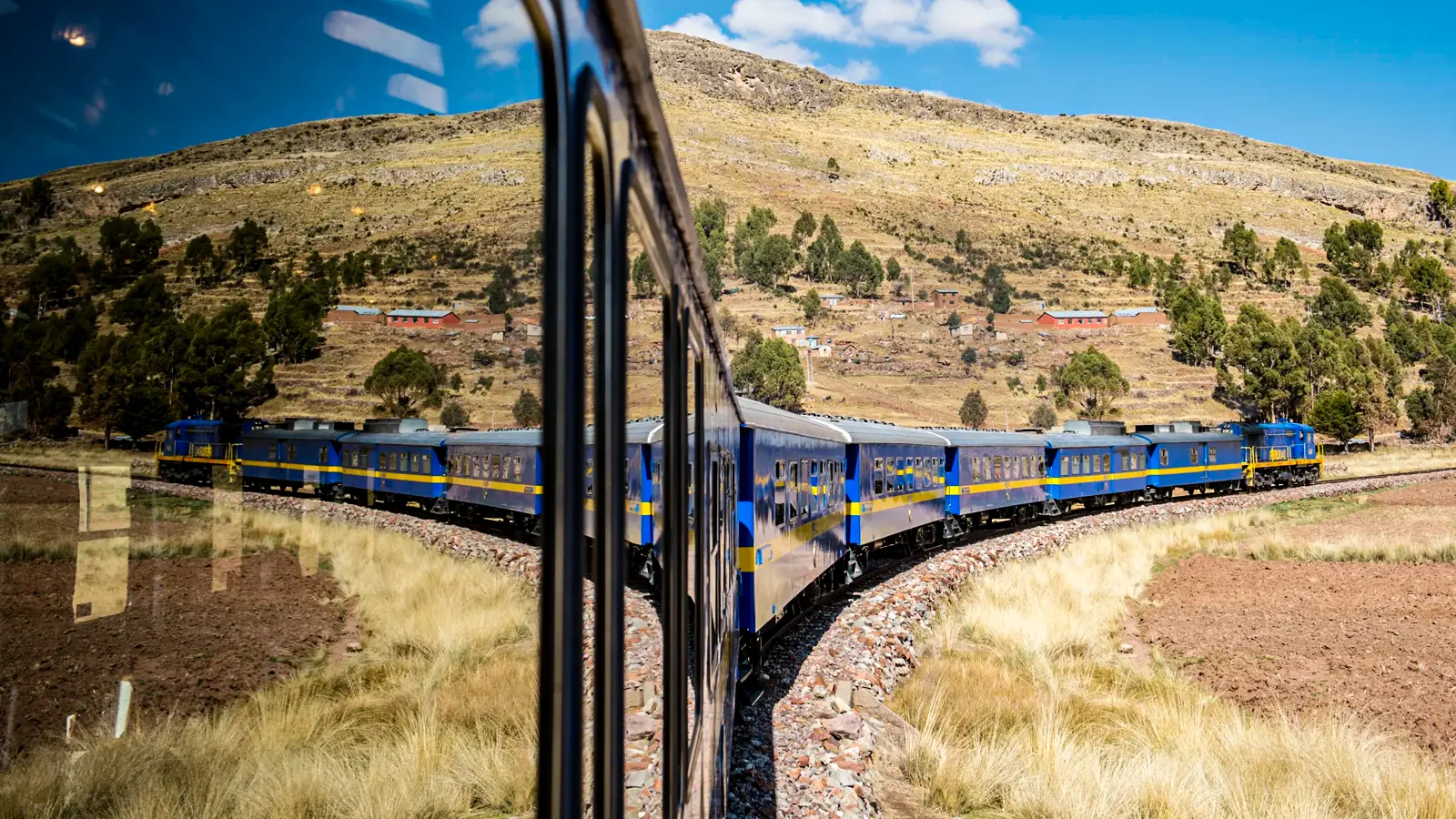 Terminar el tour del Valle Sagrado en Ollantaytambo para tomar el tren a Machu Picchu